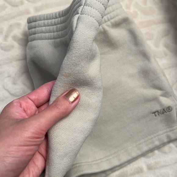 Aritzia TNA Nude Beige Lounge Shorts - Picture 8 of 8